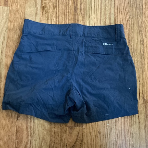 Columbia arrowhead trail short size 6 - Picture 2 of 6